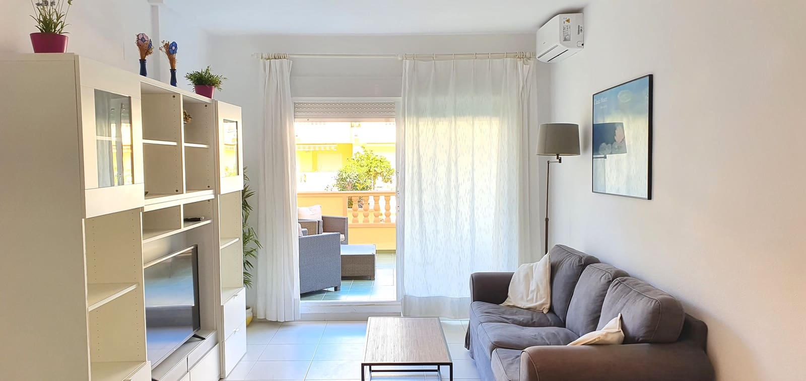 3 bedroom Beach Apartment for holiday rental in Denia with pool garage - € 665 (Ref: 9758107)