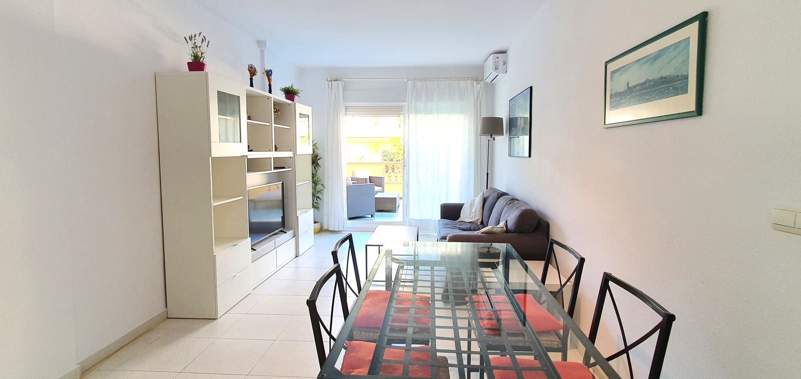 3 bedroom Beach Apartment for holiday rental in Denia with pool garage - € 665 (Ref: 9758107)
