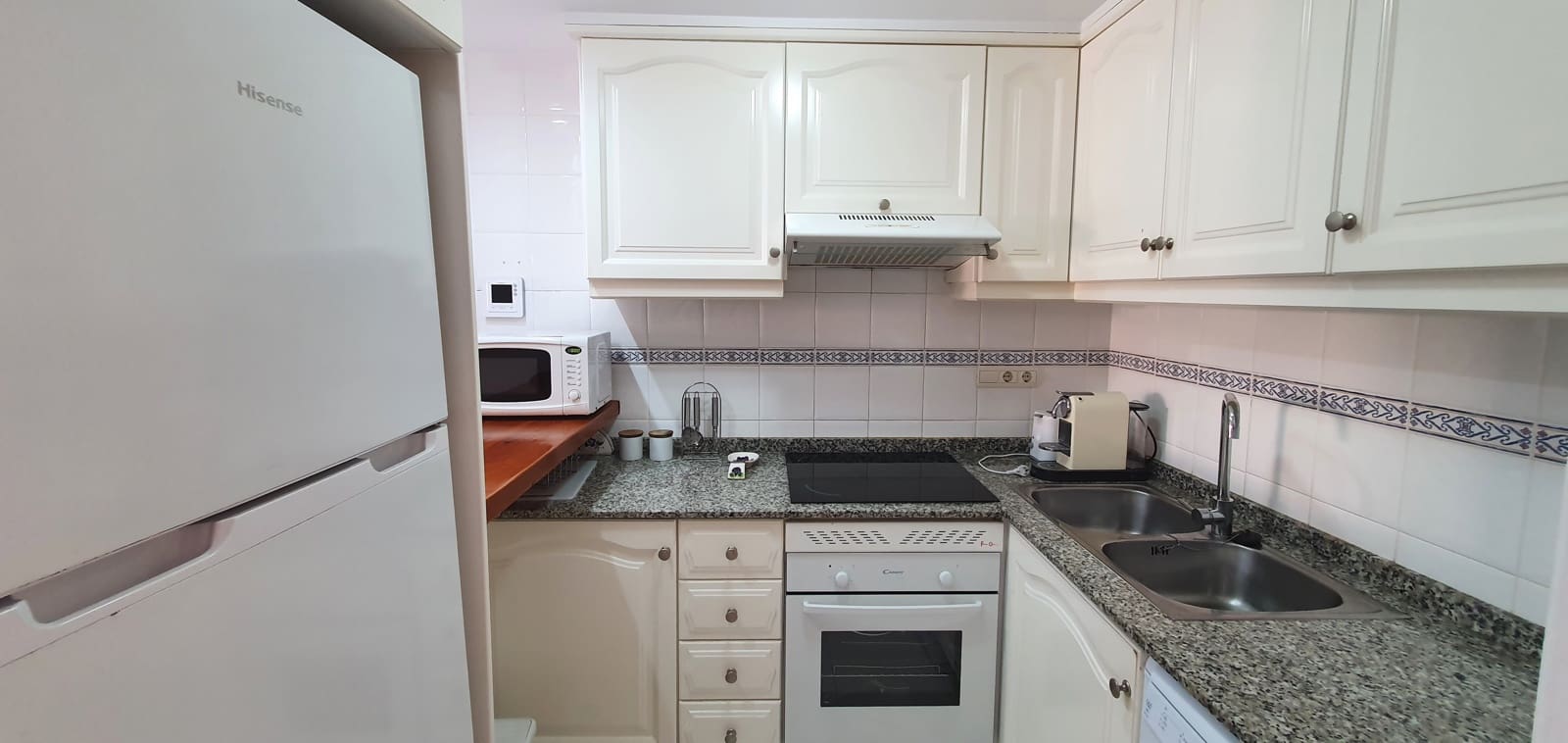 3 bedroom Beach Apartment for holiday rental in Denia with pool garage - € 665 (Ref: 9758107)