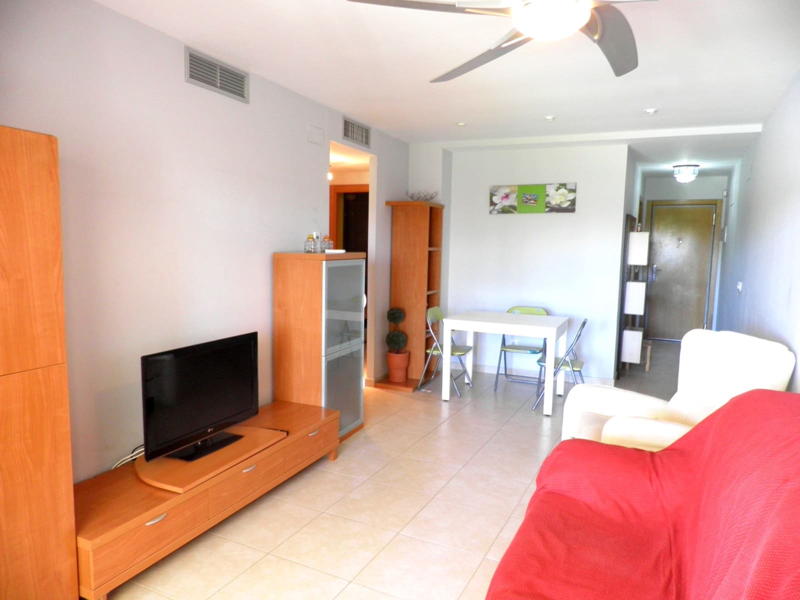 2 bedroom Beach Apartment for holiday rental in Denia with pool garage - € 470 (Ref: 9758108)