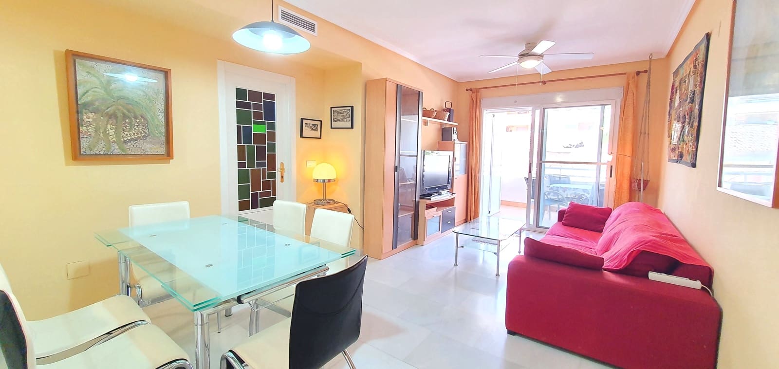 2 bedroom Beach Apartment for holiday rental in Denia with pool garage - € 500 (Ref: 9759379)