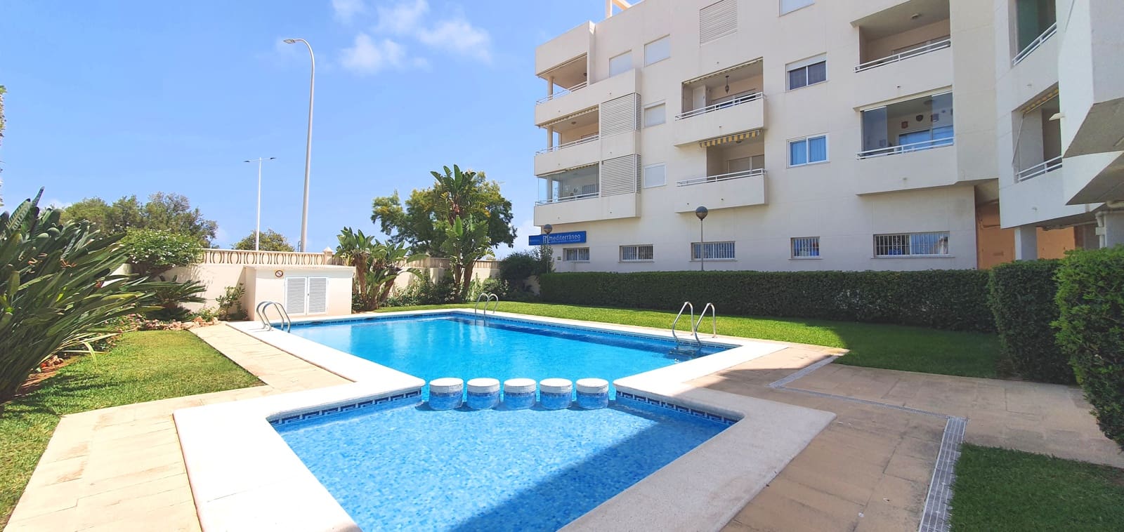 2 bedroom Beach Apartment for holiday rental in Denia with pool garage - € 500 (Ref: 9759379)
