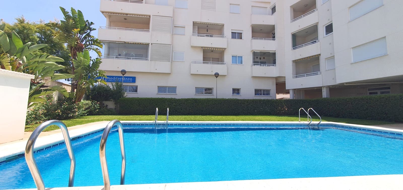 2 bedroom Beach Apartment for holiday rental in Denia with pool garage - € 500 (Ref: 9759379)