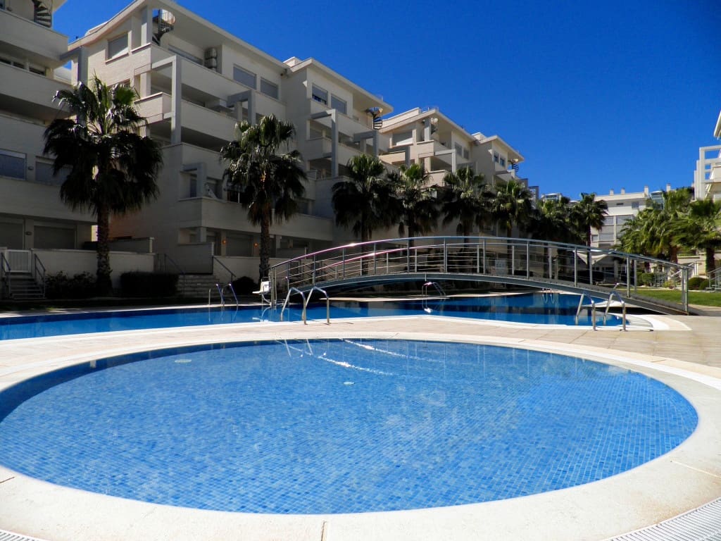 3 bedroom Beach Apartment for holiday rental in Denia with pool garage - € 515 (Ref: 9759549)