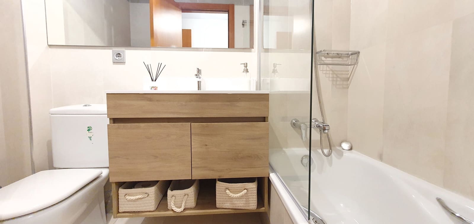 3 bedroom Beach Apartment for holiday rental in Denia with pool garage - € 515 (Ref: 9759549)