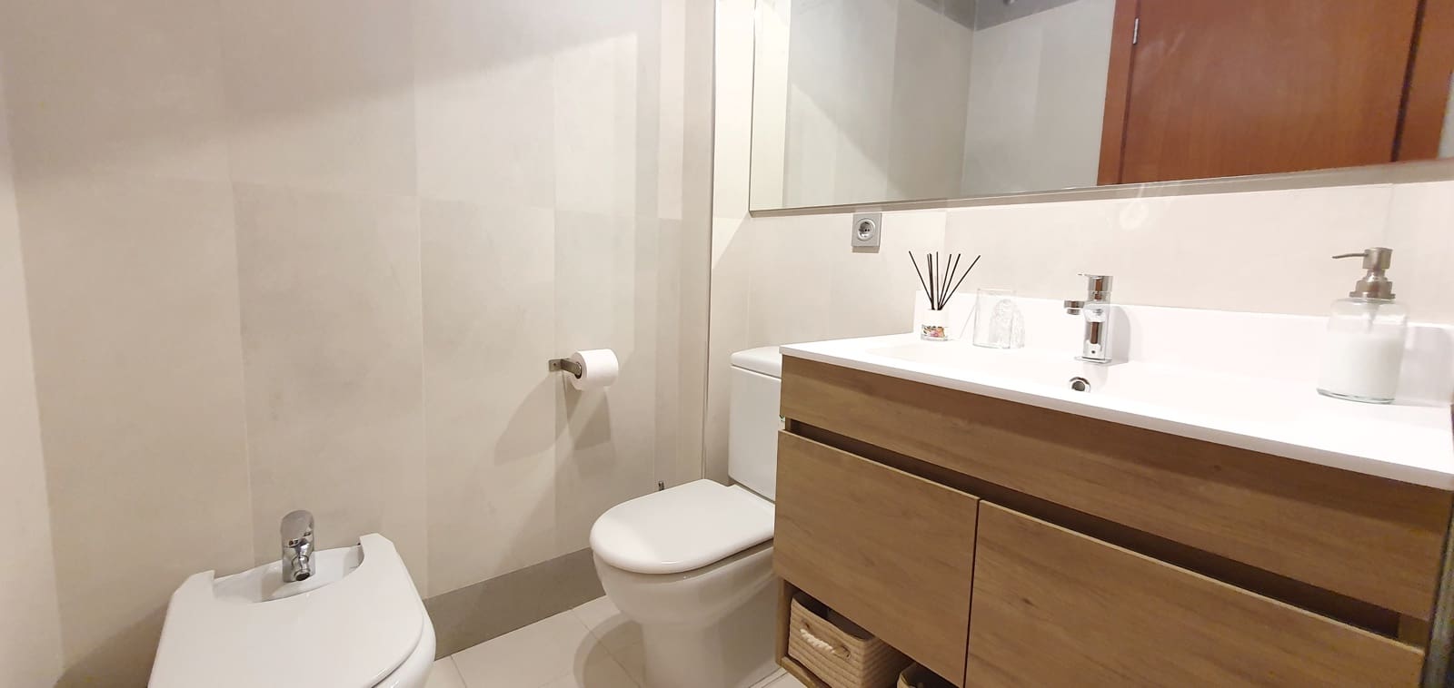 3 bedroom Beach Apartment for holiday rental in Denia with pool garage - € 515 (Ref: 9759549)