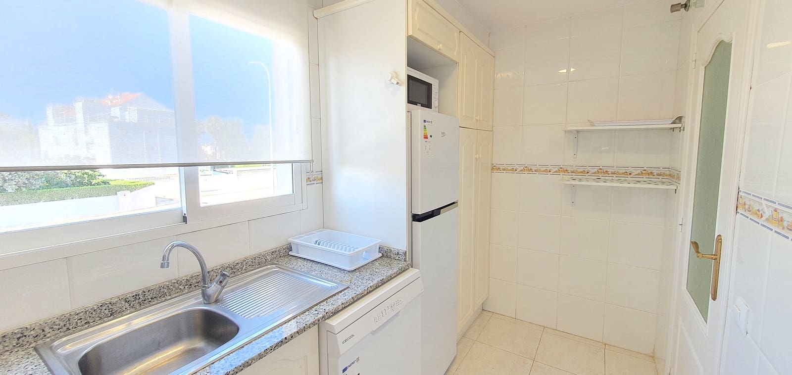 2 sovrum Strandlägenhet för semesterbostäder i Denia med pool garage - 400 € (Ref: 9759585)