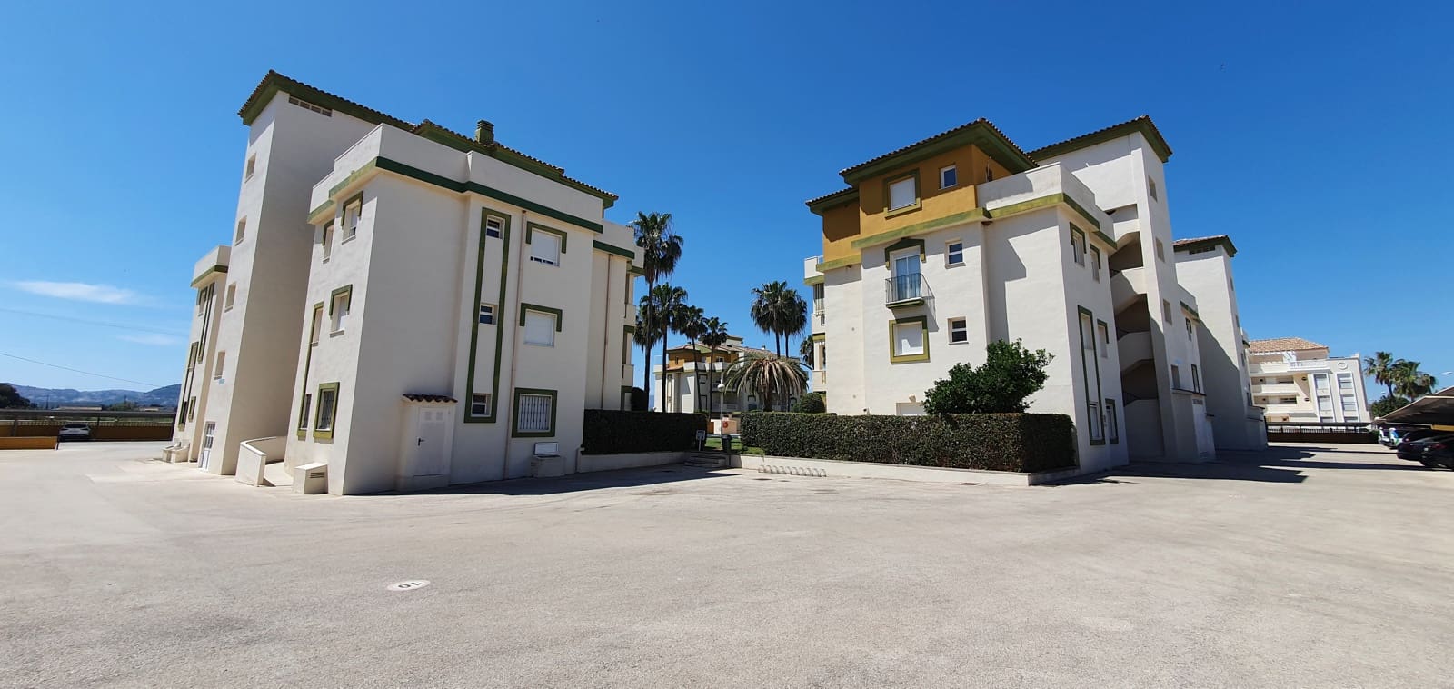 2 sovrum Strandlägenhet för semesterbostäder i Denia med pool garage - 400 € (Ref: 9759585)