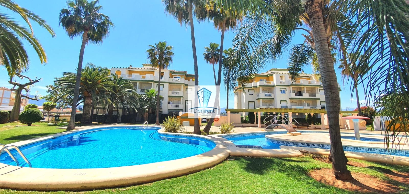 2 sovrum Strandlägenhet för semesterbostäder i Denia med pool garage - 400 € (Ref: 9759585)