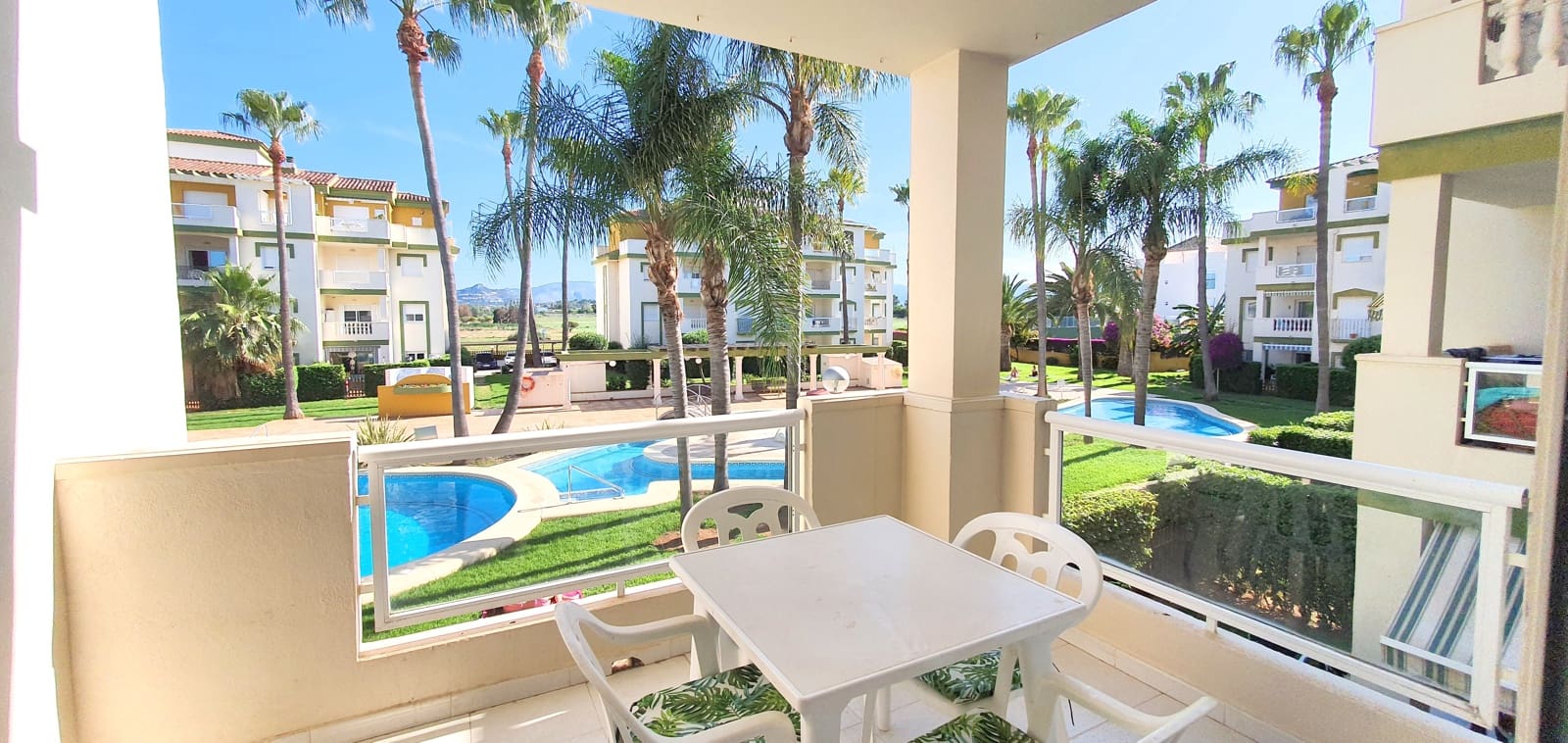 2 sovrum Strandlägenhet för semesterbostäder i Denia med pool garage - 400 € (Ref: 9759585)