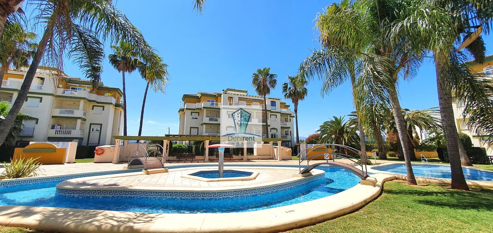 2 sovrum Strandlägenhet för semesterbostäder i Denia med pool garage - 400 € (Ref: 9759585)