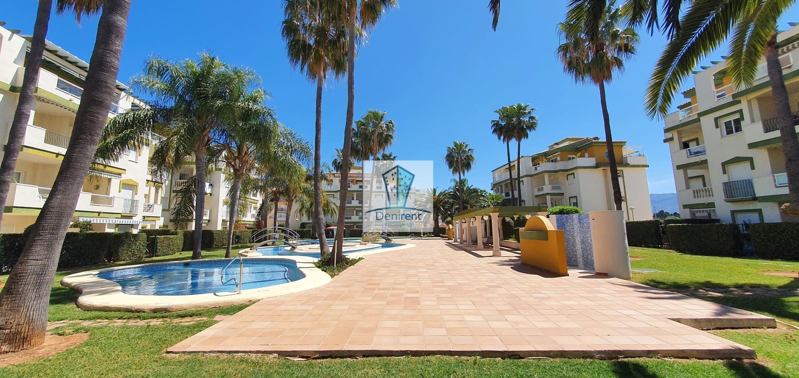 2 sovrum Strandlägenhet för semesterbostäder i Denia med pool garage - 400 € (Ref: 9759585)