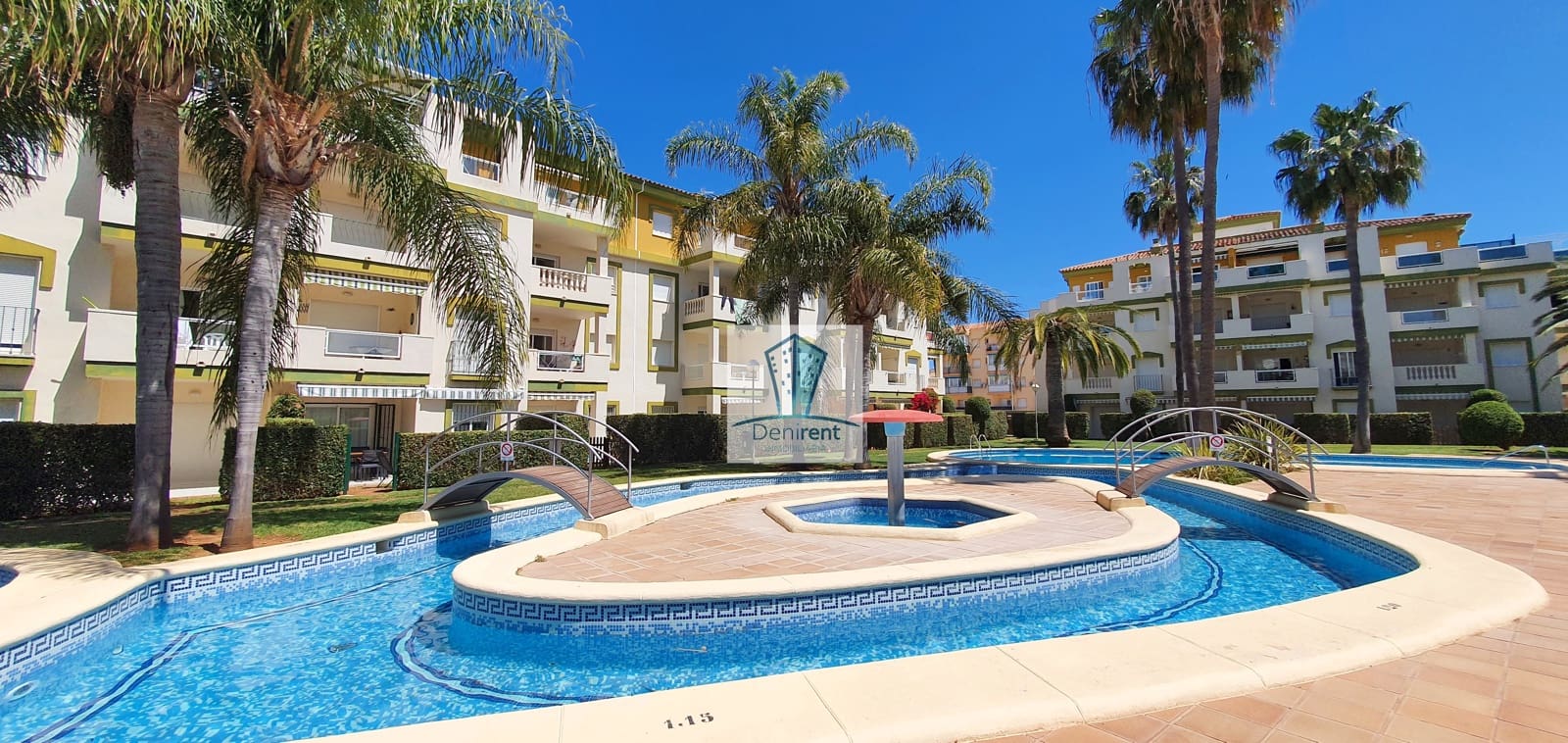 2 sovrum Strandlägenhet för semesterbostäder i Denia med pool garage - 400 € (Ref: 9759585)