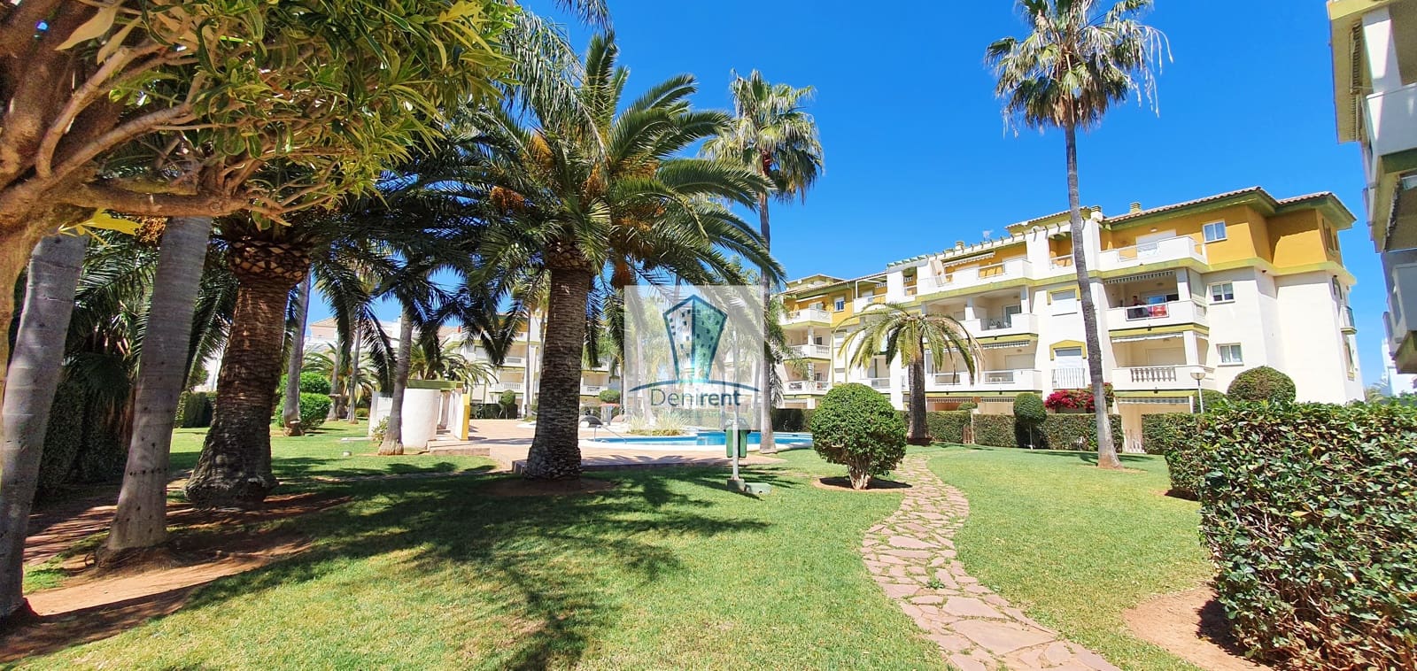 2 sovrum Strandlägenhet för semesterbostäder i Denia med pool garage - 400 € (Ref: 9759585)