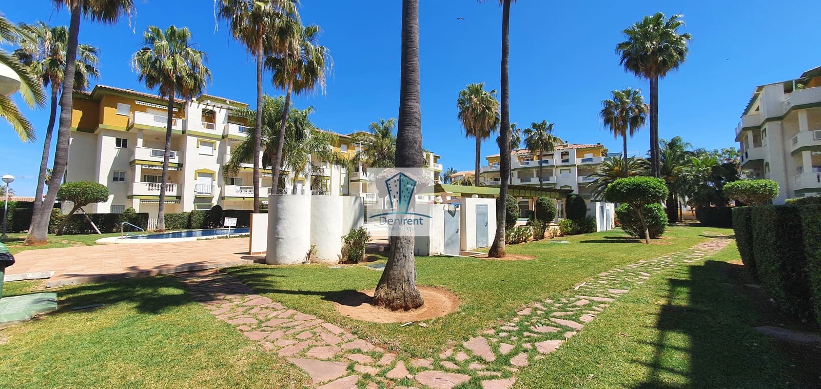 2 sovrum Strandlägenhet för semesterbostäder i Denia med pool garage - 400 € (Ref: 9759585)