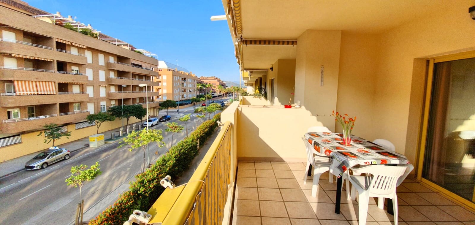 2 bedroom Beach Apartment for holiday rental in Denia with pool garage - € 400 (Ref: 9759588)