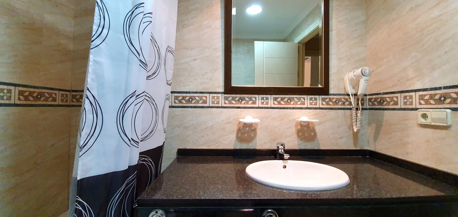 2 bedroom Beach Apartment for holiday rental in Denia with pool garage - € 400 (Ref: 9759588)