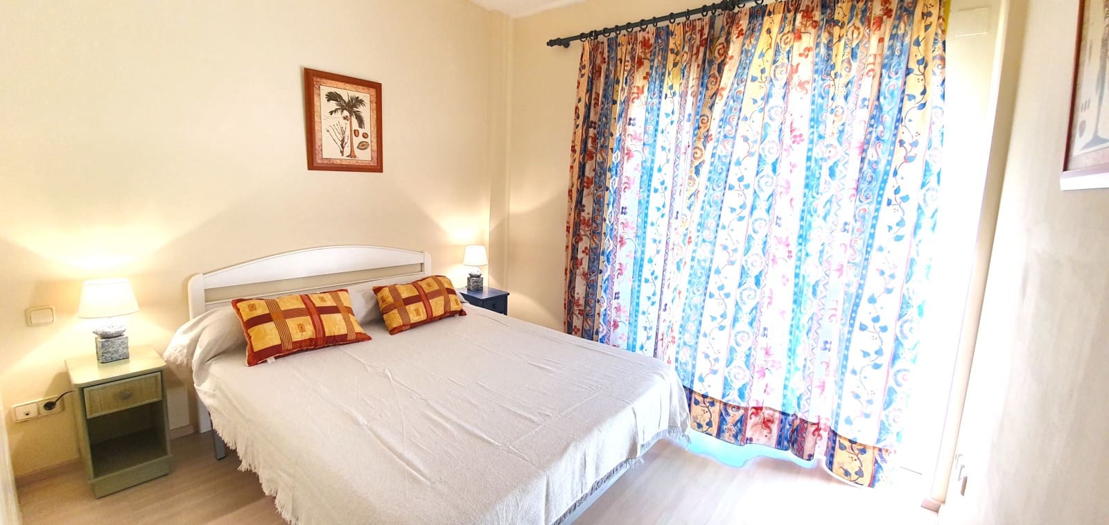 2 bedroom Beach Apartment for holiday rental in Denia with pool garage - € 400 (Ref: 9759588)