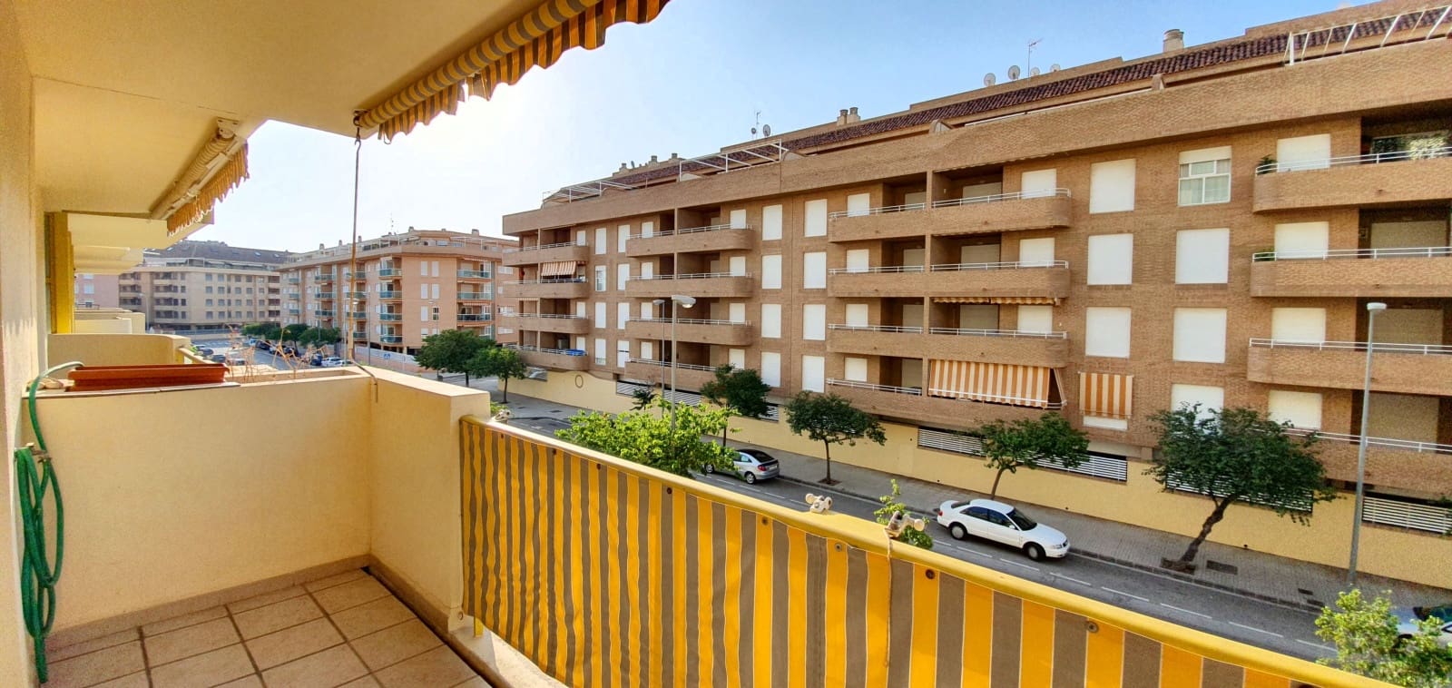 2 bedroom Beach Apartment for holiday rental in Denia with pool garage - € 400 (Ref: 9759588)