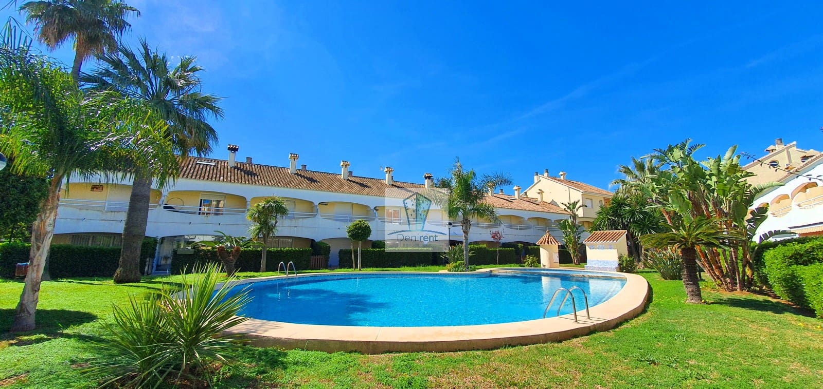2 bedroom Terraced Villa for holiday rental in Denia with pool garage - € 400 (Ref: 9759607)