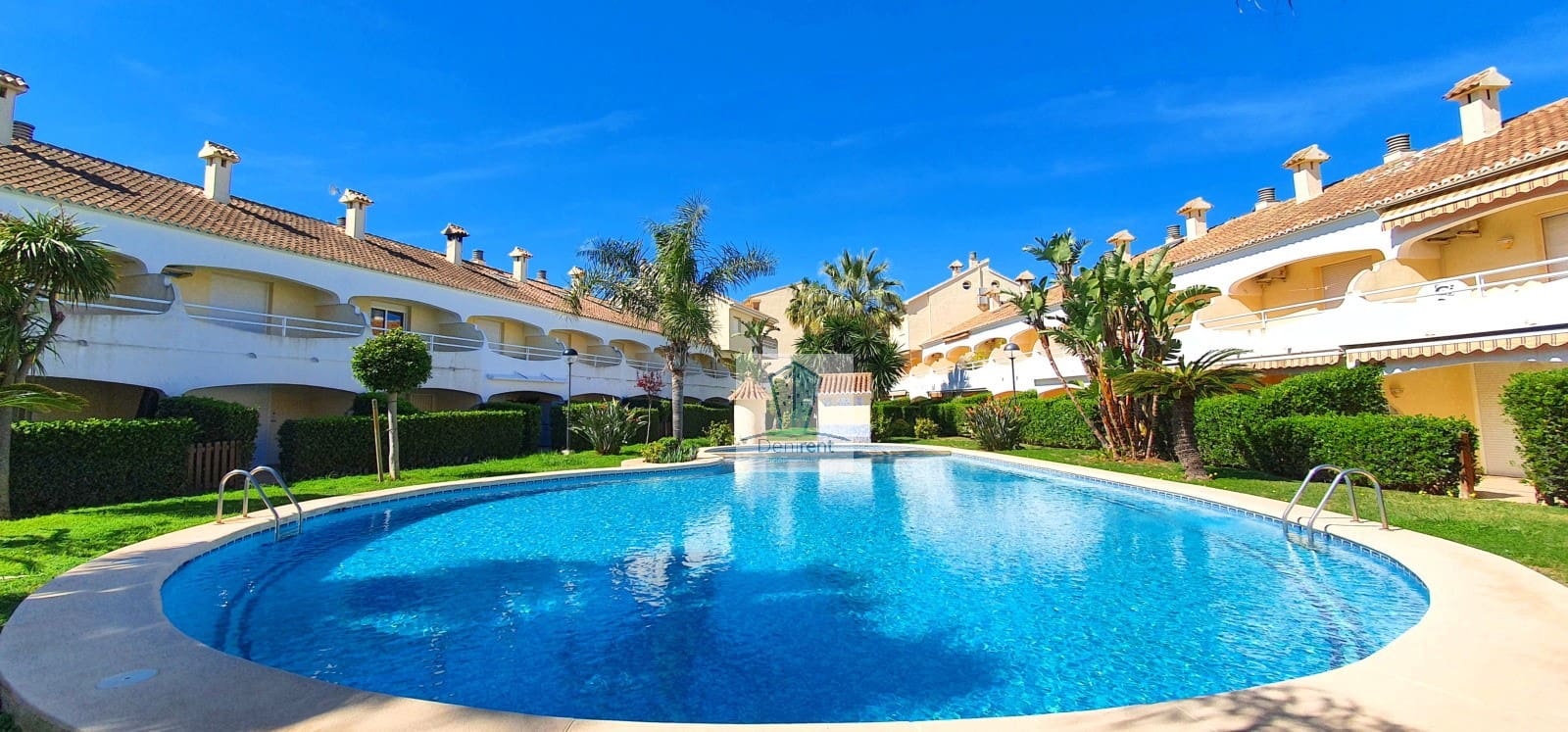 2 bedroom Terraced Villa for holiday rental in Denia with pool garage - € 400 (Ref: 9759607)