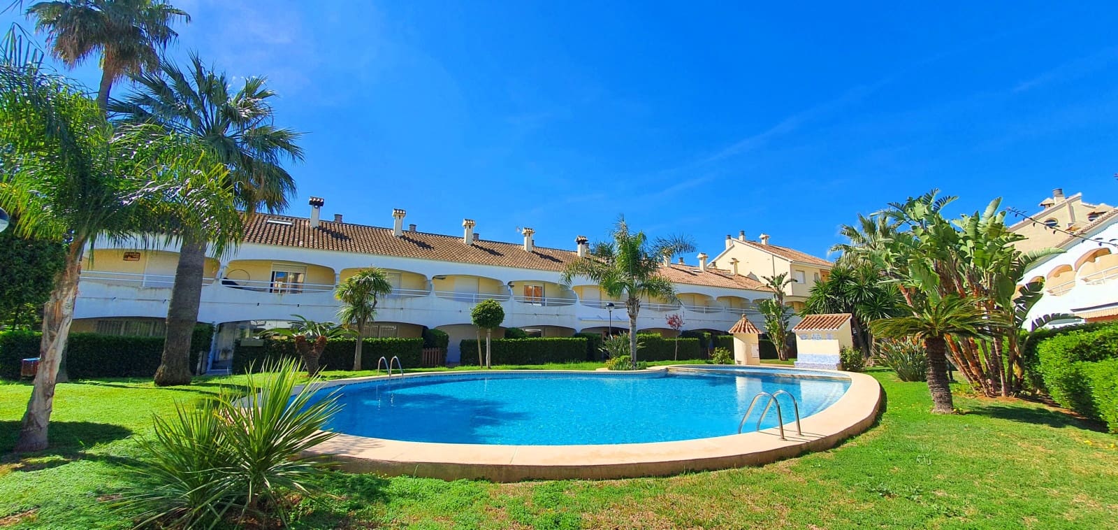 2 bedroom Terraced Villa for holiday rental in Denia with pool garage - € 400 (Ref: 9759607)