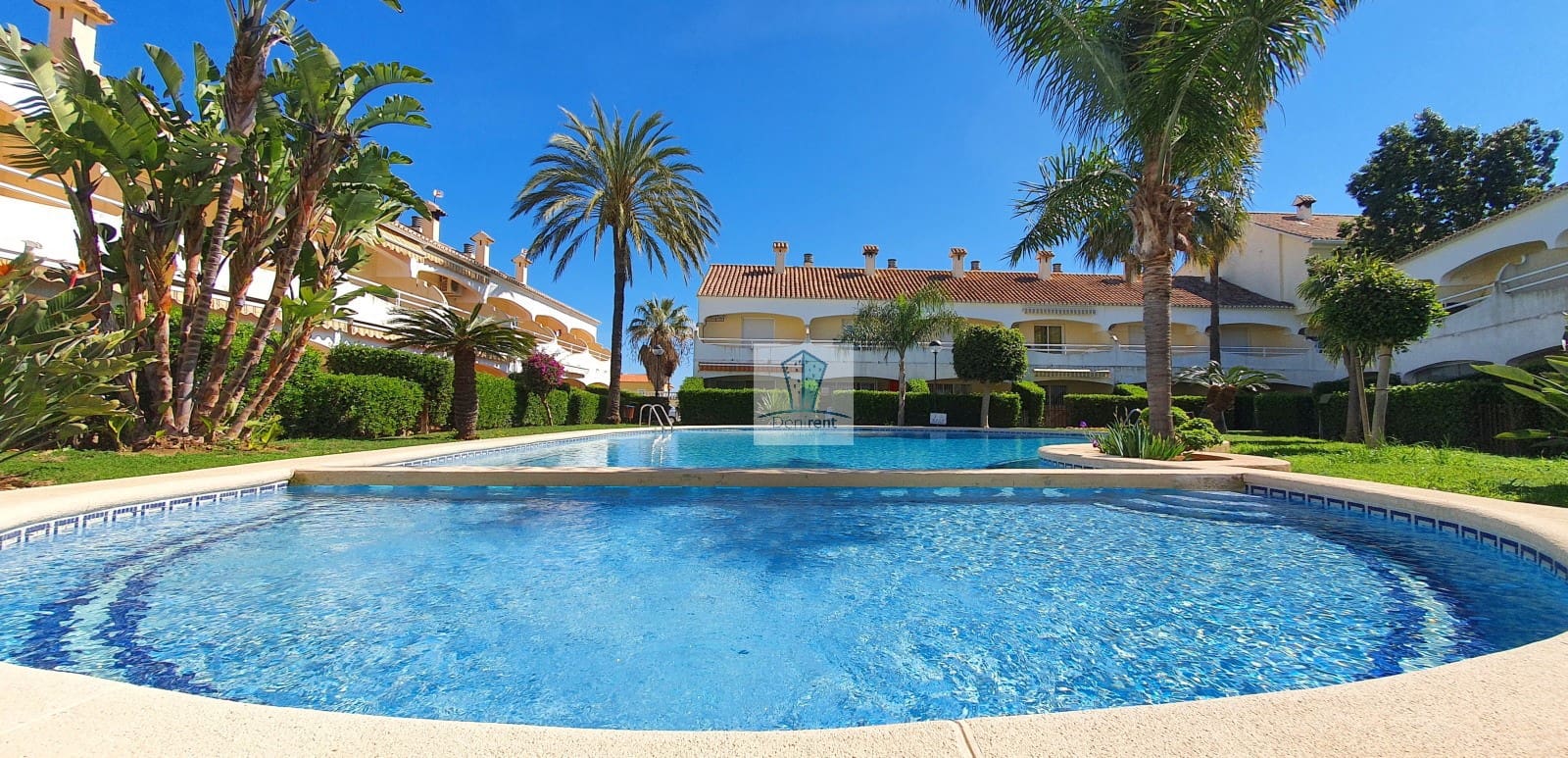 2 bedroom Terraced Villa for holiday rental in Denia with pool garage - € 400 (Ref: 9759607)