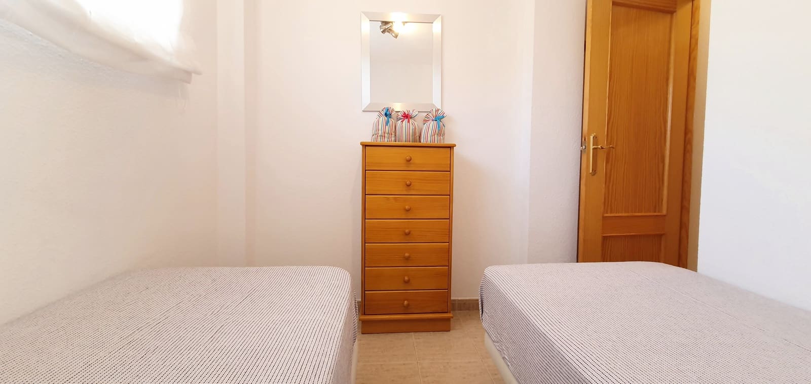 2 bedroom Beach Apartment for holiday rental in Denia with pool - € 380 (Ref: 9759993)