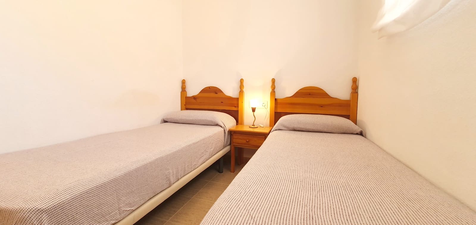 2 bedroom Beach Apartment for holiday rental in Denia with pool - € 380 (Ref: 9759993)