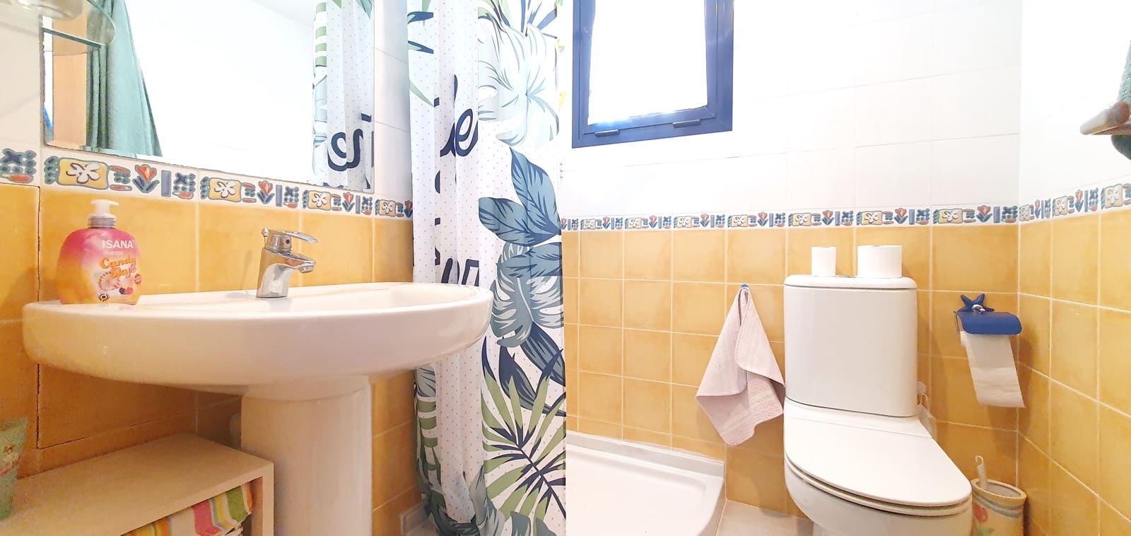 2 bedroom Beach Apartment for holiday rental in Denia with pool garage - € 400 (Ref: 9760090)