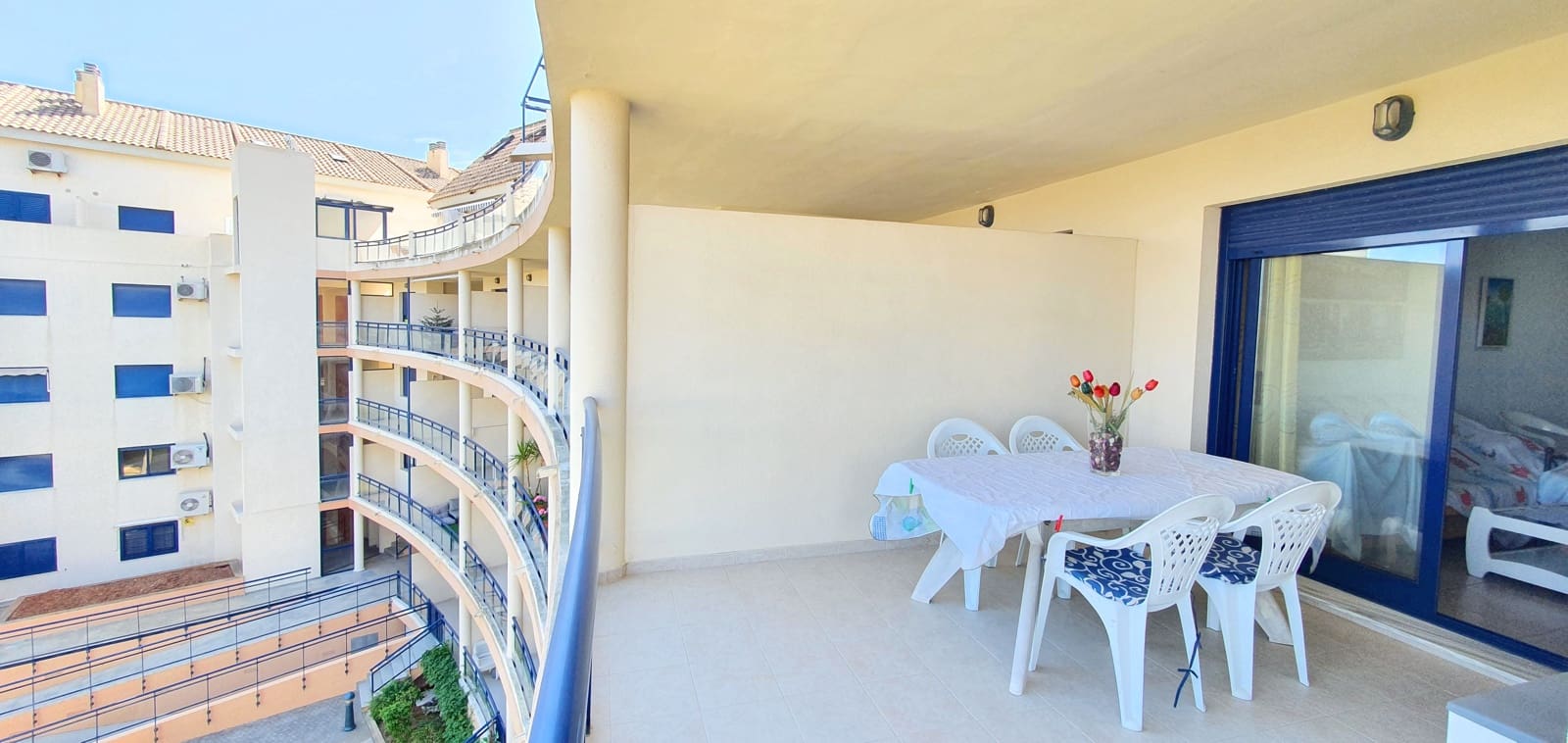 2 bedroom Beach Apartment for holiday rental in Denia with pool garage - € 400 (Ref: 9760090)