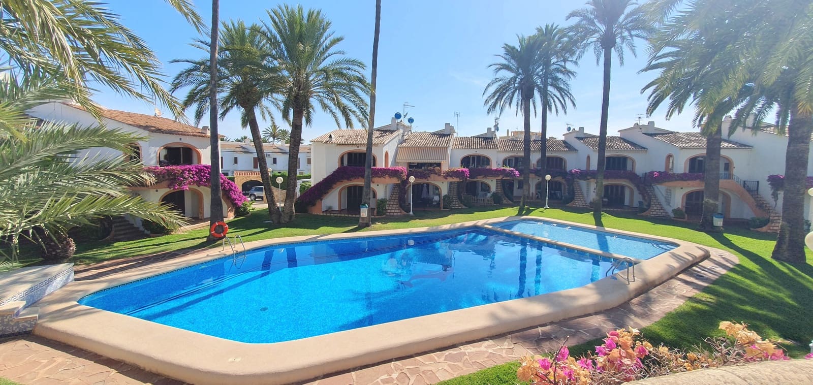 2 bedroom Terraced Villa for holiday rental in Denia with pool - € 420 (Ref: 9760124)