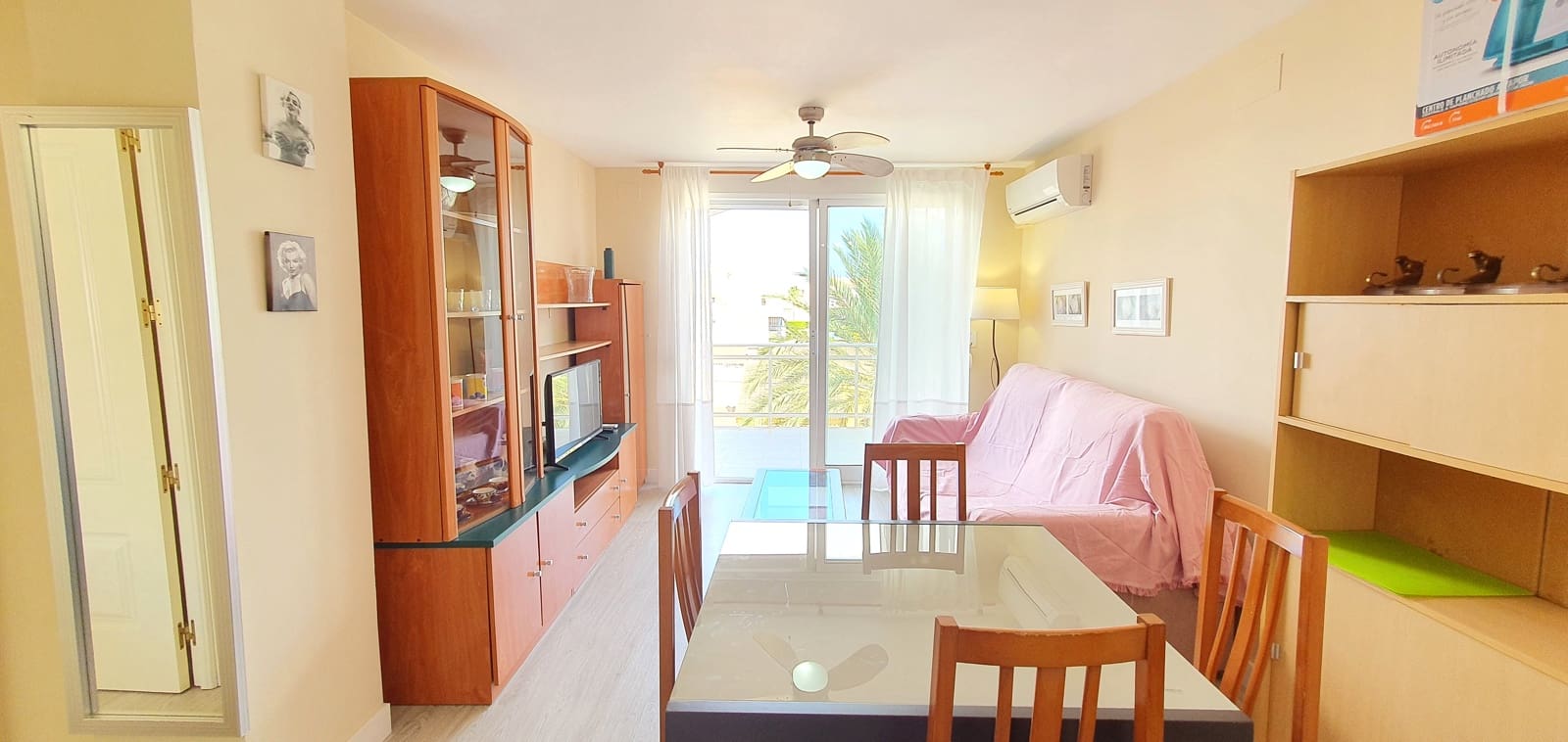   1 soveværelse   ferieStrandlejlighed i Denia   med   swimmingpool  garage  - € 420 (Ref: 9760990)