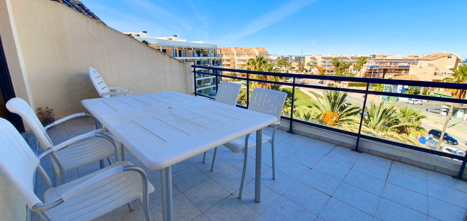 3 bedroom Penthouse for sale in Denia with pool garage - € 435,000 (Ref: 9921127)