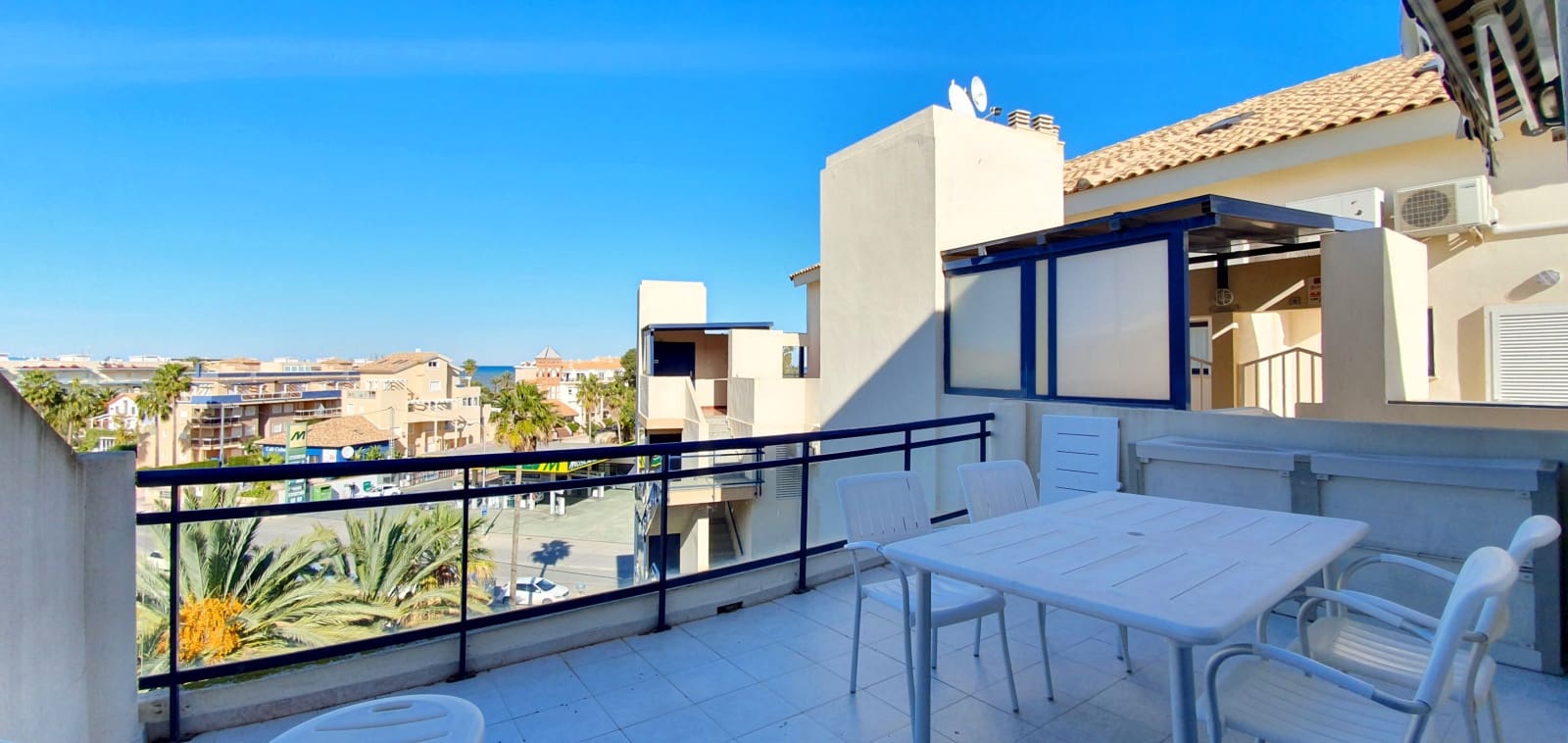 3 bedroom Penthouse for sale in Denia with pool garage - € 435,000 (Ref: 9921127)