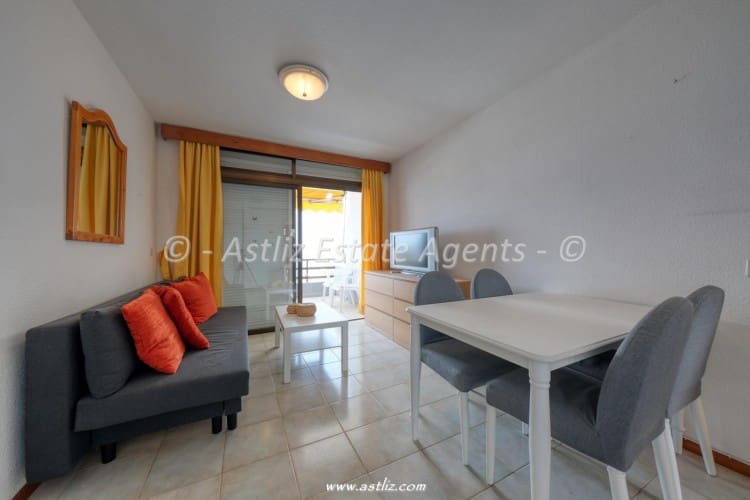 1 Zimmer Apartment zu verkaufen in El Varadero mit Pool - 235.000 € (Ref: 10057303)