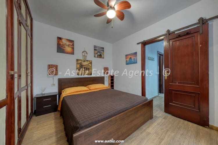 2 bedroom Apartment for sale in Puerto Santiago with garage - € 258,000 (Ref: 10098924)