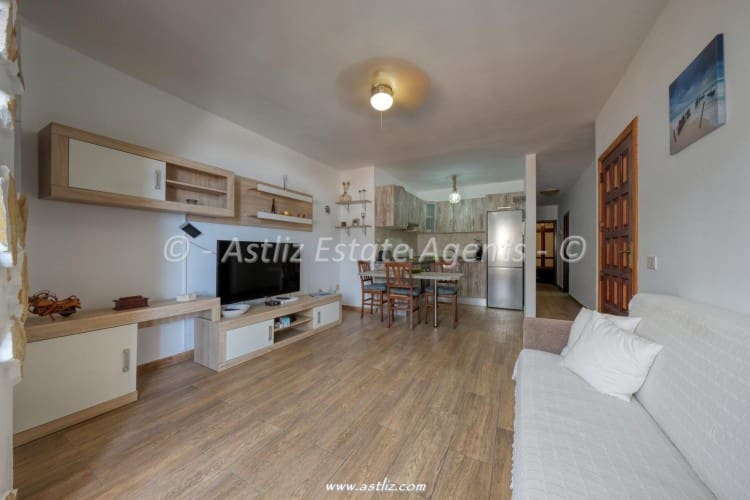2 bedroom Apartment for sale in Puerto Santiago with garage - € 258,000 (Ref: 10098924)