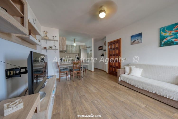 2 bedroom Apartment for sale in Puerto Santiago with garage - € 258,000 (Ref: 10098924)