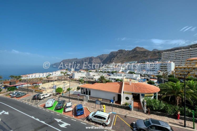 2 bedroom Apartment for sale in Puerto Santiago with garage - € 258,000 (Ref: 10098924)