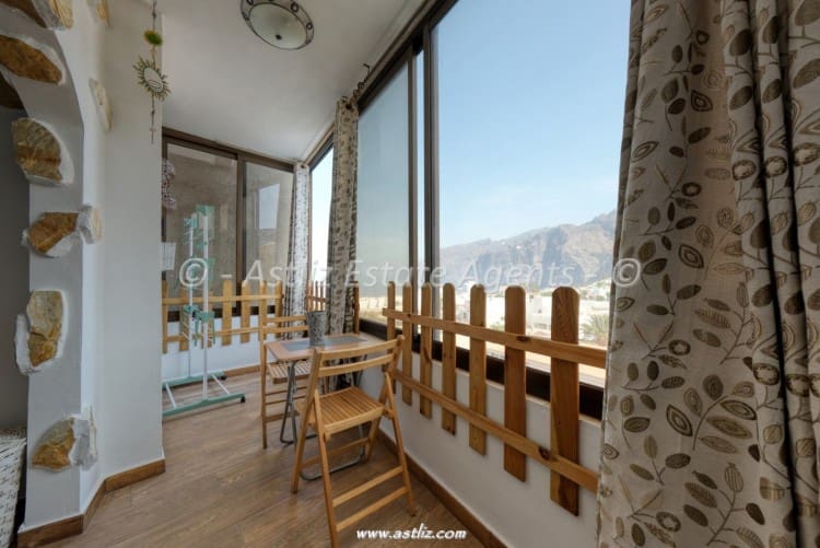 2 bedroom Apartment for sale in Puerto Santiago with garage - € 258,000 (Ref: 10098924)