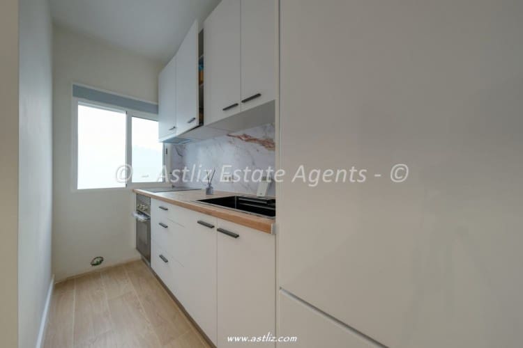 Apartamento de 2 habitaciones en Puerto Santiago en venta - 299.000 € (Ref: 10130722)