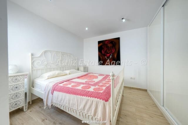 3 soverom Leilighet til salgs i Los Gigantes, Santiago del Teide - € 440 000 (Ref: 10136680)