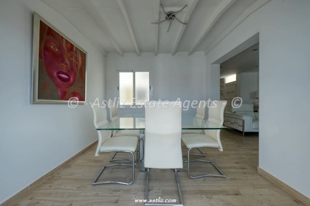 3 soverom Leilighet til salgs i Los Gigantes, Santiago del Teide - € 440 000 (Ref: 10136680)