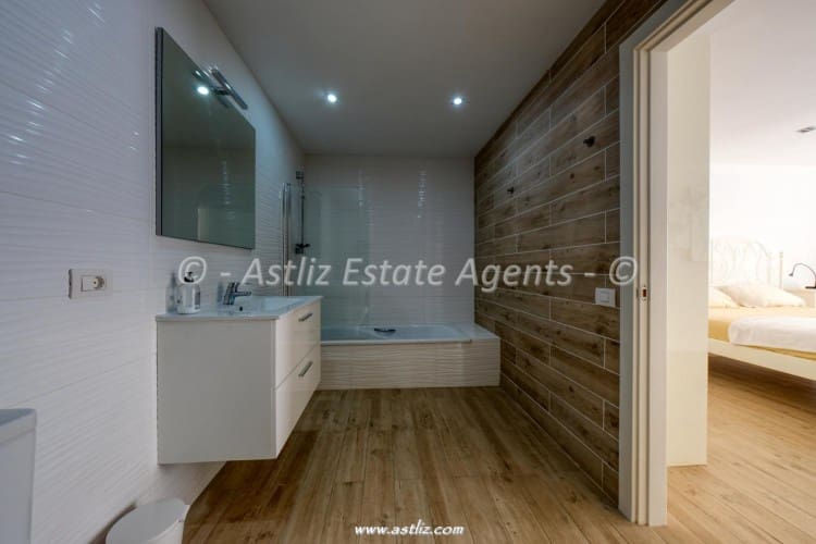 3 soverom Leilighet til salgs i Los Gigantes - € 440 000 (Ref: 10136680)