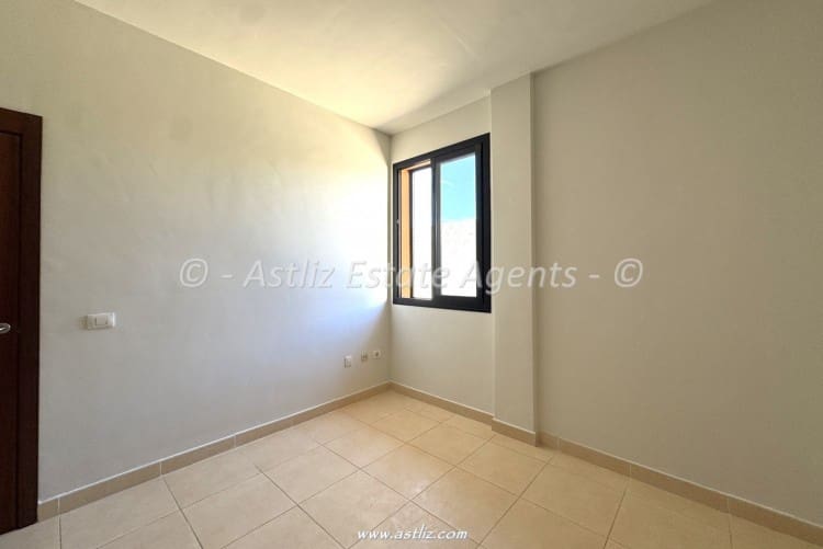 2 makuuhuone Huoneisto myytävänä paikassa Puerto Santiago - 225 000 € (Ref: 10170375)