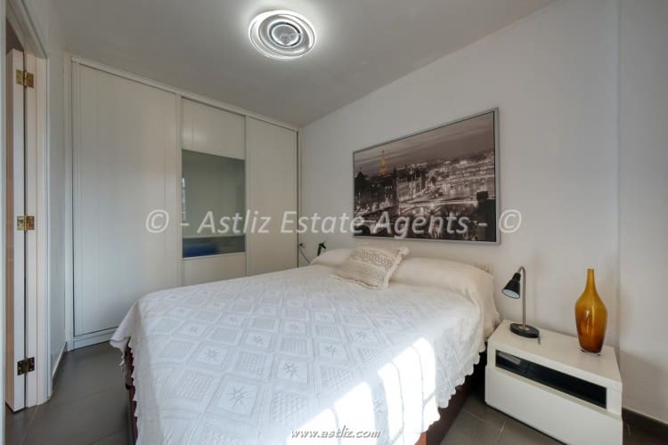 2 Zimmer Apartment zu verkaufen in Puerto Santiago mit Pool Garage - 231.000 € (Ref: 10174726)