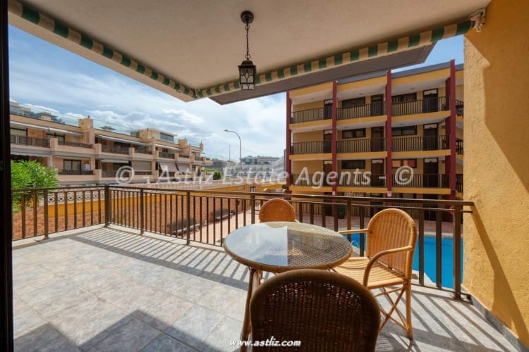 2 Zimmer Apartment zu verkaufen in Puerto Santiago mit Pool Garage - 231.000 € (Ref: 10174726)