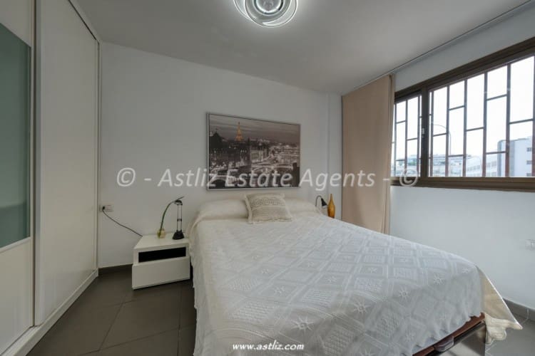 2 Zimmer Apartment zu verkaufen in Puerto Santiago mit Pool Garage - 231.000 € (Ref: 10174726)