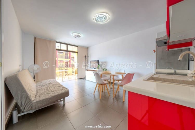 2 Zimmer Apartment zu verkaufen in Puerto Santiago mit Pool Garage - 231.000 € (Ref: 10174726)